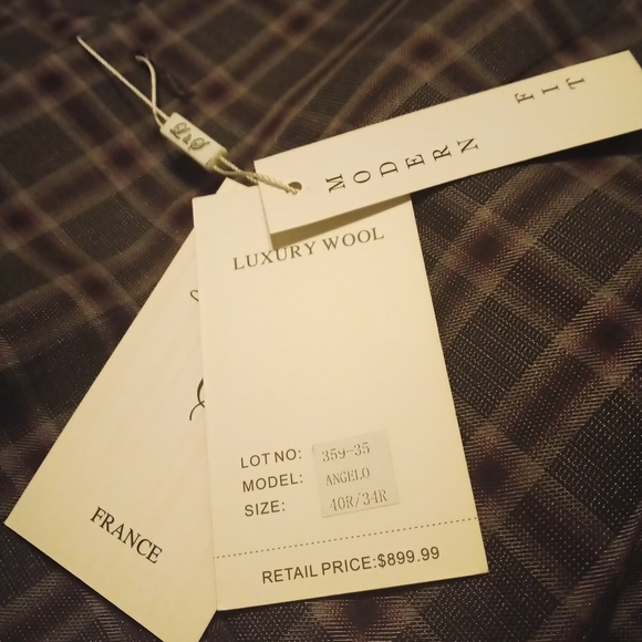 Nwt Brand new L & G Angelo suits from France - Picture 2 of 5